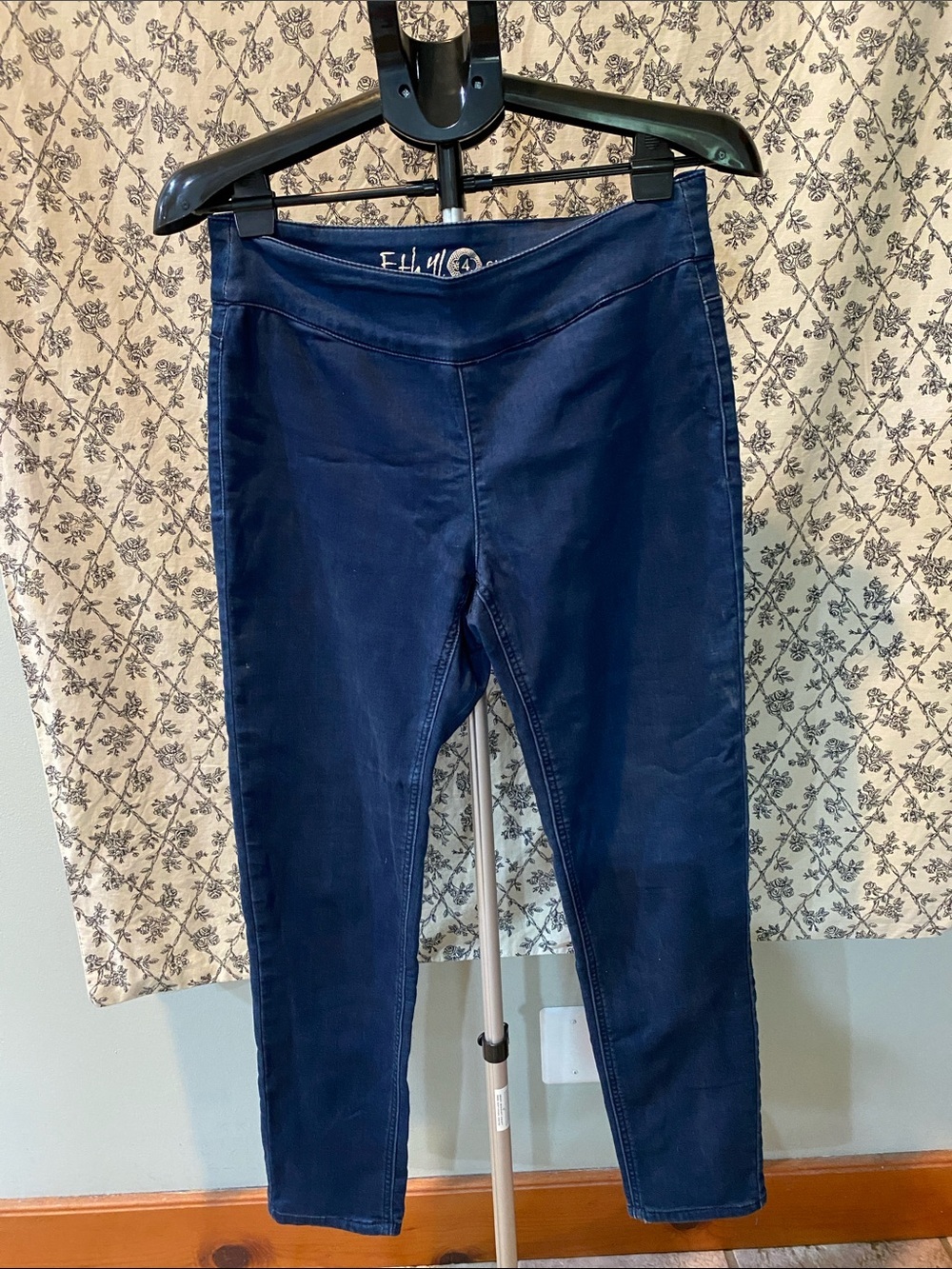 Ethyl Navy Blue Stretch Jeggings for Women